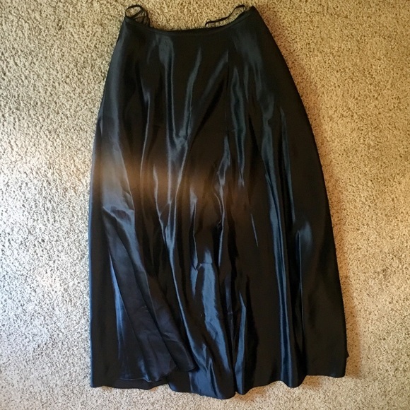 Ralph Lauren satin finish maxi skirt - Picture 3 of 4